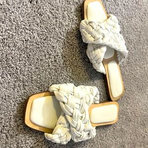 Kelly Rowland for JustFab sandals size 10 Like New Condition